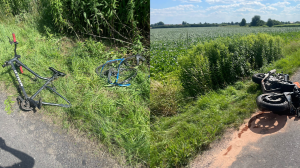 Zderzenie motocyklisty z rowerzystą na trasie Ligota Książęca-Brzozowiec. 16 i 18-latek zabrani do szpitala.(Zdjęcia)