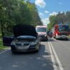 43-latek mający blisko 3 promile, wjechał autem w inny pojazd. Mężczyzna nie posiadał prawa jazdy. Grozi mu do 3 lat więzienia. (Zdjęcia)