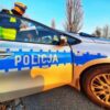 O mały włos od tragedii . Kierowca autobusu wiozący dzieci chciał naprawić poważną awarię tzw. trytytkami.