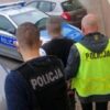 29 i 34-latek włamali się do domu i ukradli elektronarzędzia o wartości 30 000 zł . Zostali zatrzymani po dwóch dniach .