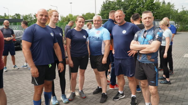 Opolscy policjanci pobiegli dla Fundacji Pomocy Wdowom i Sierotom po Poległych Policjantach