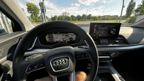 45-latek kierował audi ,mając blisko 4 promile, a dodatkowo mężczyzna miał sądowy zakaz prowadzenia pojazdów.