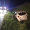 Wypadek busa i osobówki na opolskim odcinku na autostradzie A4. Dwie osoby pochodzenia Azjatyckiego zostały zabrane do szpitala.