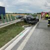 Na autostradzie A4 samochód osobowy najechał na tył naczepy samochodu ciężarowego.(Zdjęcia)