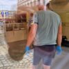 Grupa złodziei włamała się do zakładu jubilerskiego w Strzelcach Opolskich. Policjanci oddali strzały.