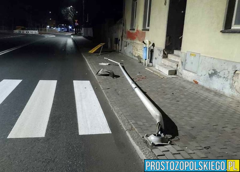 31-latek spowodował zdarzenie drogowe ,mając prawie 2 promile.