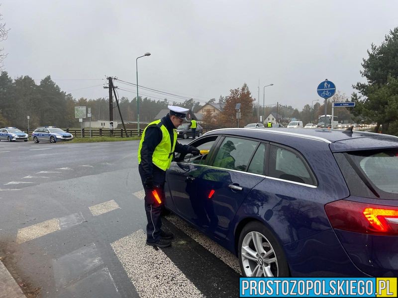 Ten kierowca w ogóle nie powinienem siadać za kierownicę – jechał nietrzeźwy i bez prawa jazdy
