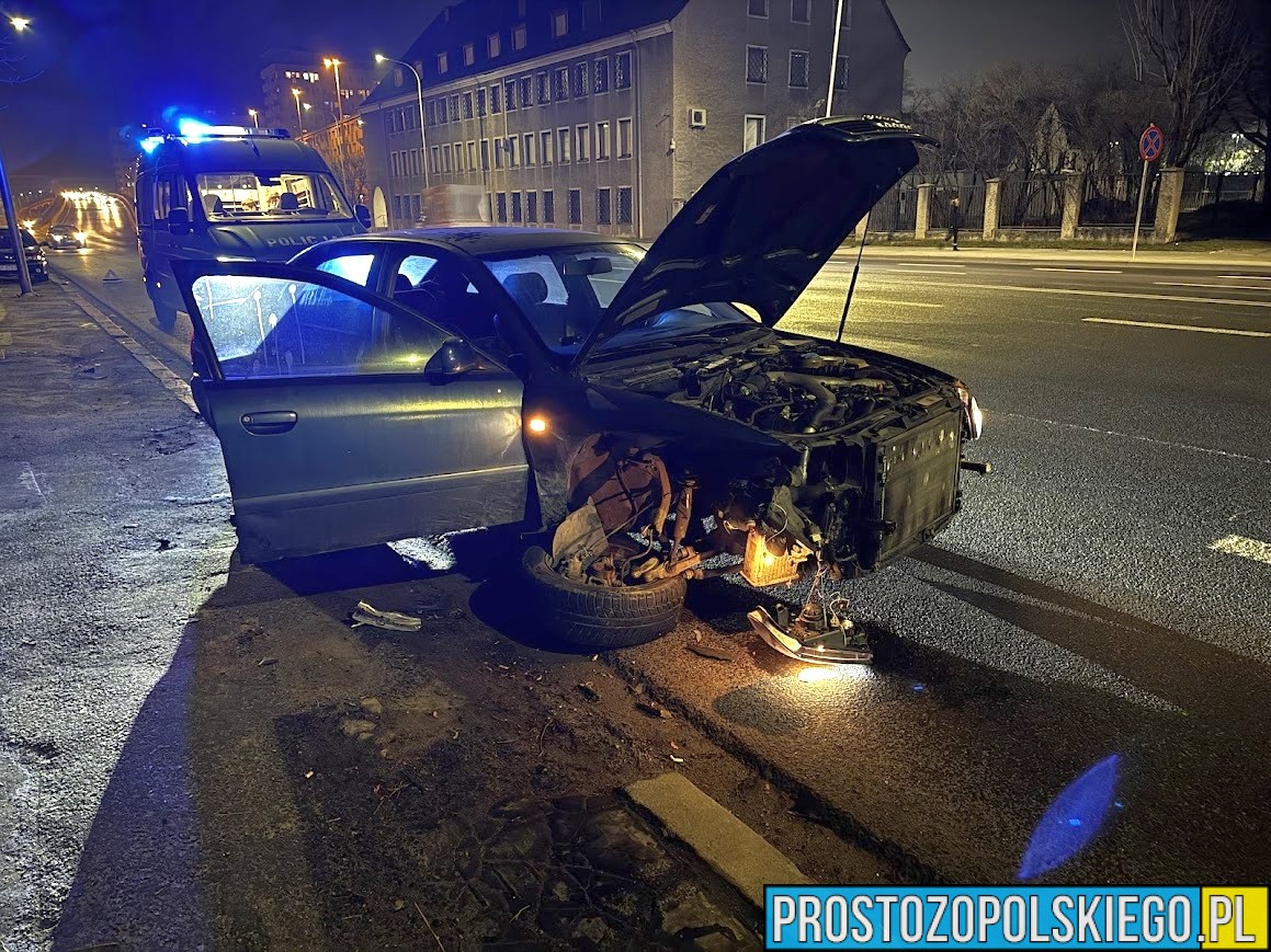 Wypadek drogowy na ul. Nysy Łużyckiej w Opolu naprzeciwko ABW
