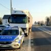 Policjanci zatrzymali kierowcę tira ,który miał w organizmie prawie promil alkoholu. Mężczyzna stracił prawo jazdy