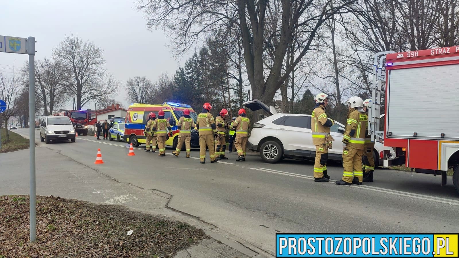 Wypadek drogowy Opole-Czarnowąsy. Jedna osoba poszkodowana.(Foto&Wideo)