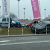 Kierujący autem pomylił gaz z hamulcem na jednym z parkingów w Kędzierzynie-Koźlu (Foto)