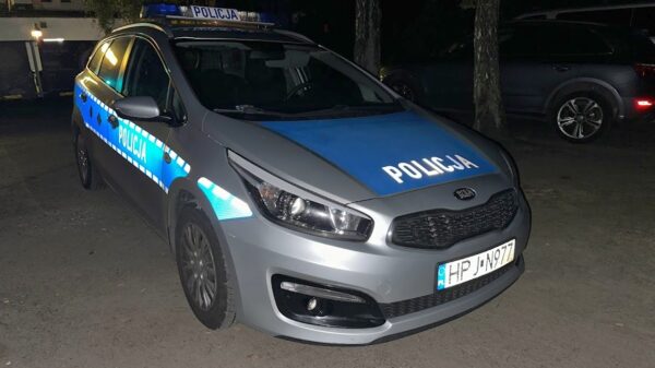 Policjanci zatrzymali nietrzeźwego kierującego z sądowym zakazem prowadzenia pojazdów. Mężczyźnie grozi kara do 5 lat więzienia