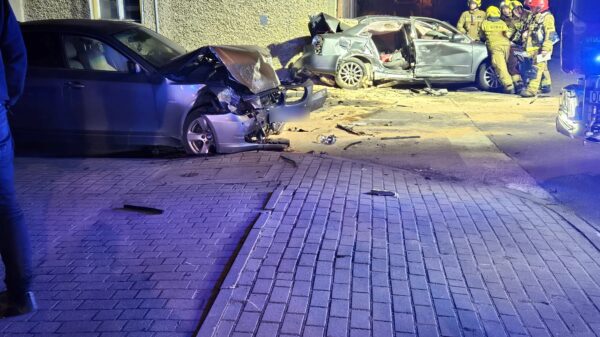 Pijana obywatelka Ukrainy doprowadziła do wypadku, gdzie 4 osoby trafiły do szpitala. Na miejscu lądował LPR