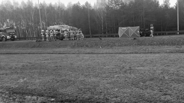 Tragiczny wypadek pod Opolem. Jedna osoba nie żyje , dwie zostały ranne