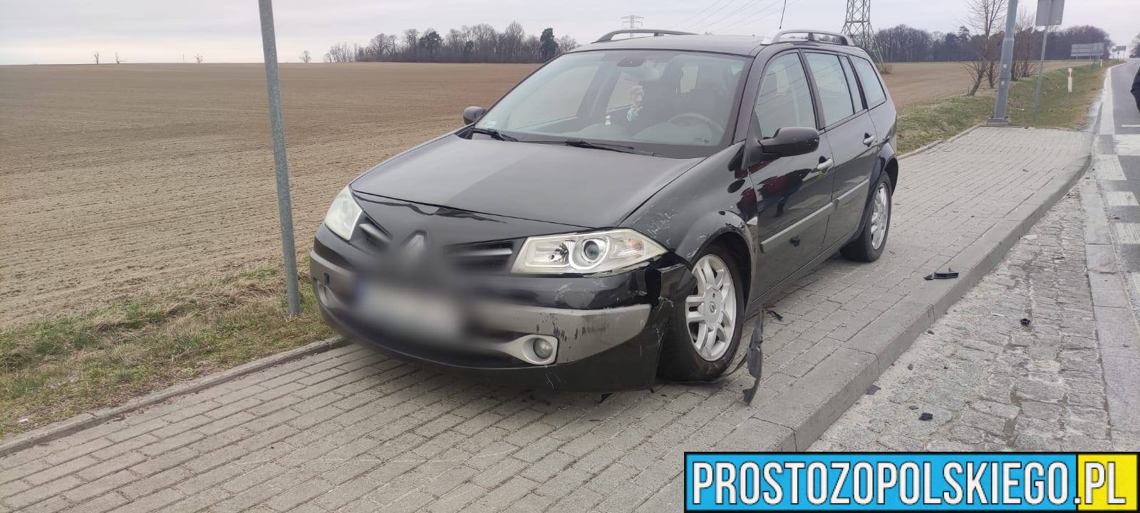 Wypadek z udziałem dwóch samochodów na DW426 na wysokości miejscowości Księży Las
