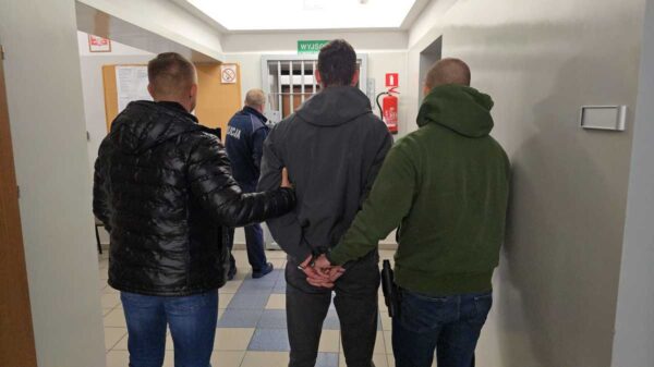 W czasie wolnym od służby Prudniccy kryminalni zatrzymali 2 mężczyzn posiadających narkotyki