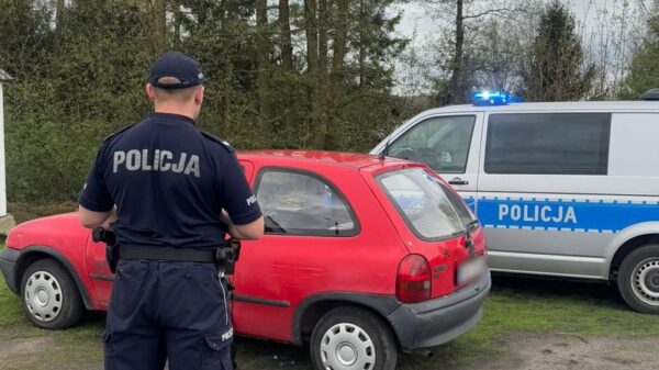Wyeliminowani z ruchu – dwaj nietrzeźwi kierowcy.46-latek miał 2 promile,a 74-latek ponad 3 promile