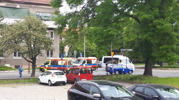 Kierujący seatem potrącił rowerzystkę na skrzyżowaniu ulic Katowicka, a Kościuszki w Opolu.
