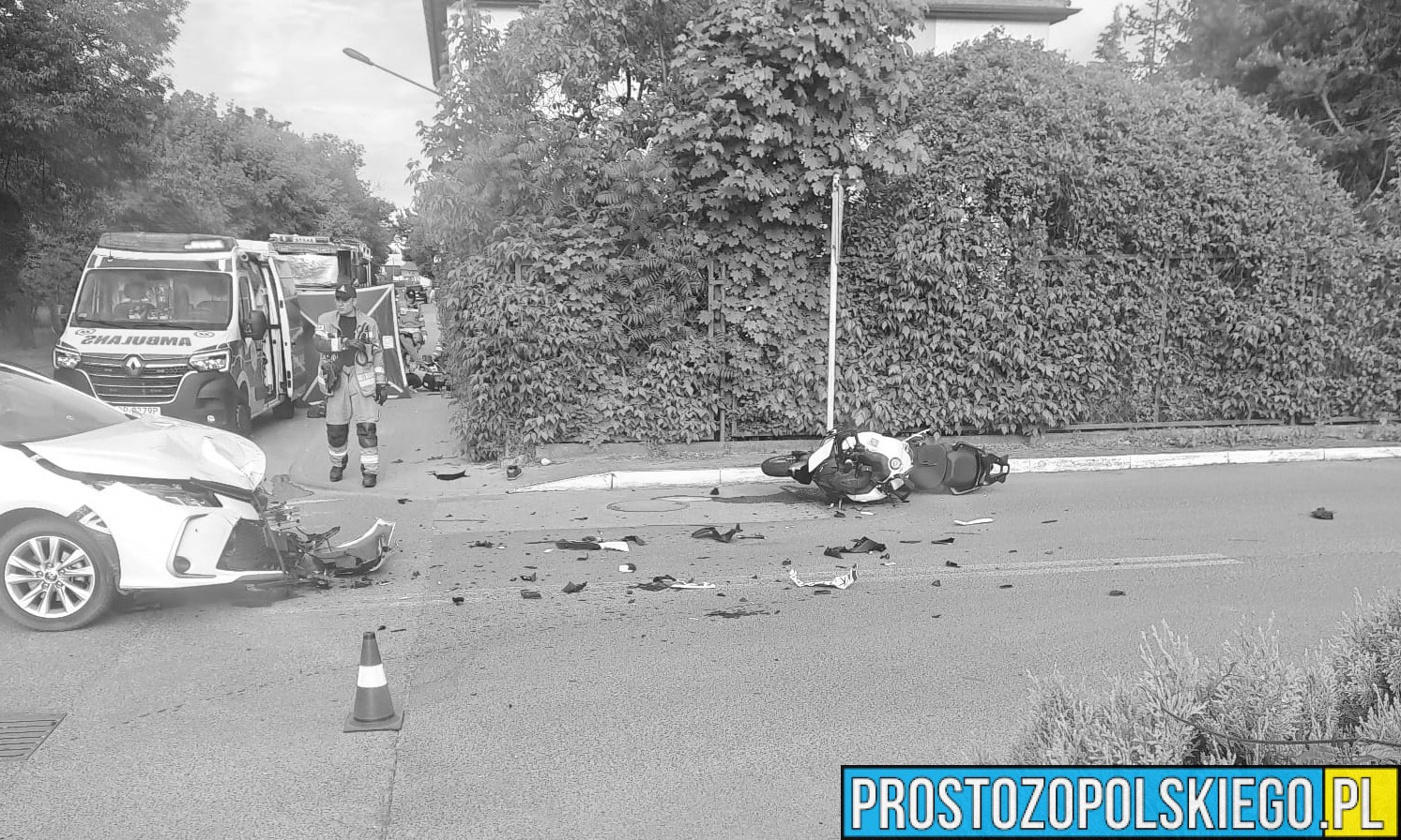 Wypadek śmiertelny na ul.Harcerskiej w Opolu. Nie żyje kierujący motocyklem