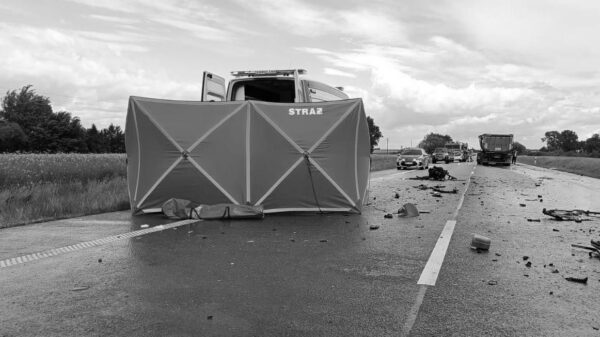 Tragiczny wypadek na obwodnicy Lubrzy – nie żyje 27-letnia kobieta