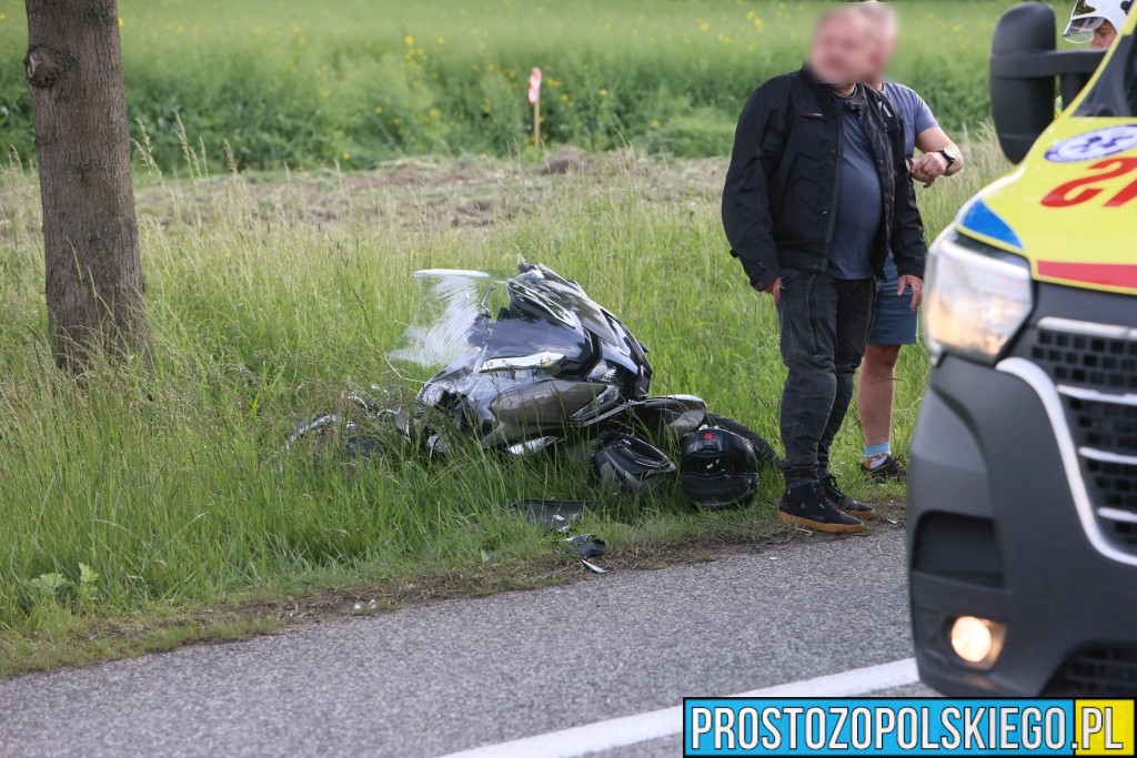 wypadek motocyklisty, wypadek wrzoski, zderzenie samochodu z motorem, rozbity motor, wypadek z udziałem motocykla,