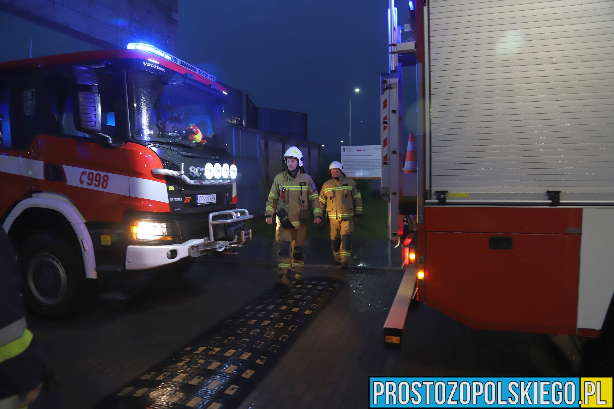 pożar na politechnice. pożar na politechnice opolskiej, politechnika opolska, pożar na uczelni, na politechnice zapaliła sie drukarka, pożar drukarki 3d,