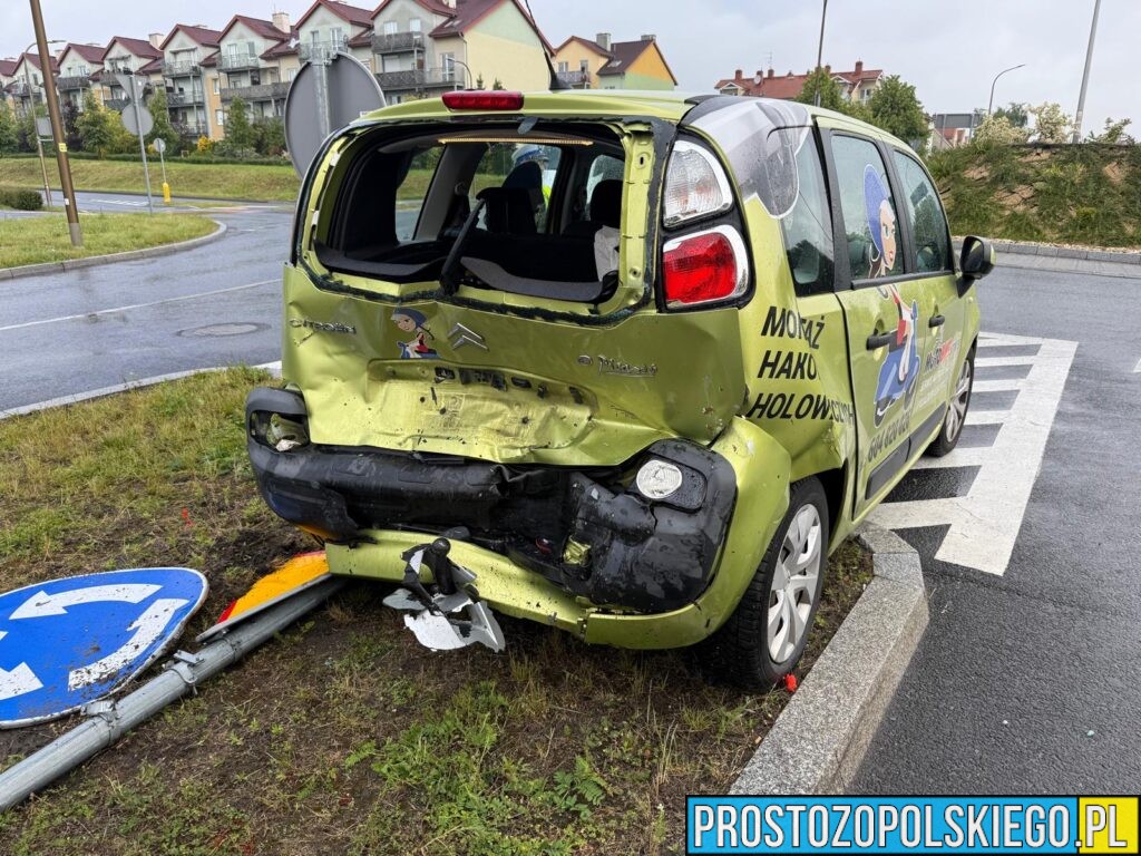 wypadek na witoza w Opolu, mustang rozbity, sprawca zakuty w kajdanki, kierowca w kajdankach, sprawca zatrzymany przez policję, rozbił mustanga, 