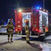 Nocny pożar w Trzeboszowicach – kilkanaście dostawczaków w ogniu, straty idą w miliony