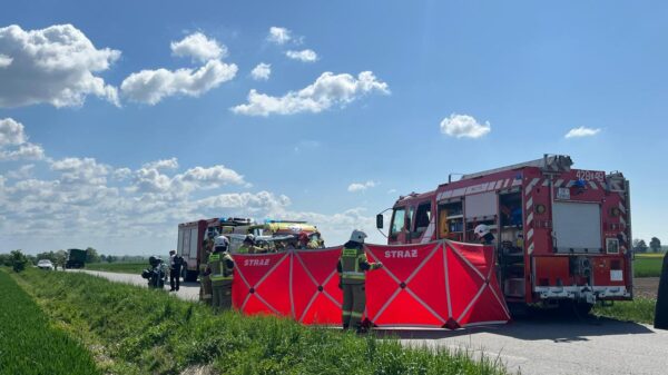 Wypadek z udziałem rowerzystki pomiędzy miejscowością Karchów, a DK38.Na miejscu lądował LPR