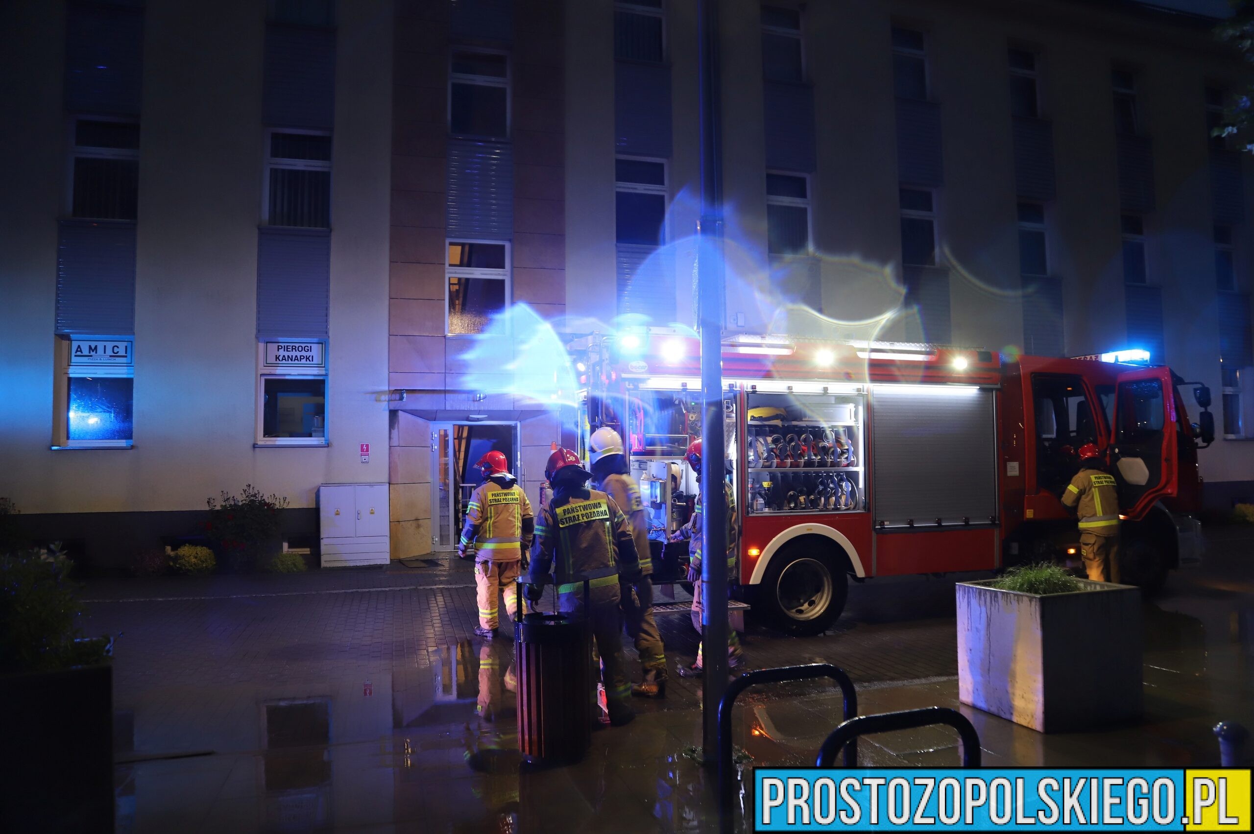 pożar na politechnice. pożar na politechnice opolskiej, politechnika opolska, pożar na uczelni, na politechnice zapaliła sie drukarka, pożar drukarki 3d,