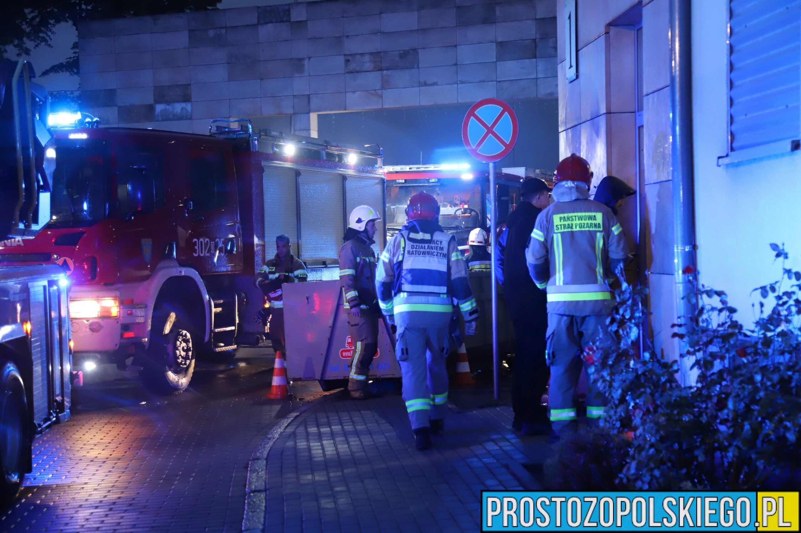 pożar na politechnice. pożar na politechnice opolskiej, politechnika opolska, pożar na uczelni, na politechnice zapaliła sie drukarka, pożar drukarki 3d,