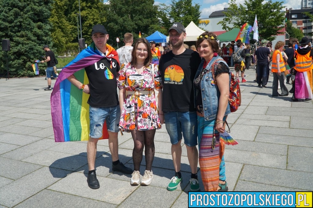 marsz równości opole, marsz opole, parada równości, przemarsz parady, tęczowa parada,