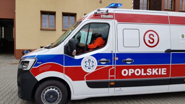 Groźby i wyzwiska wobec ratownika medycznego – 43-latek odpowie przed sądem