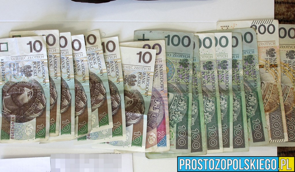 Oszustwo podczas sprzedaży w sieci. Mieszkanka powiatu straciła ponad 4 tysiące złotych.