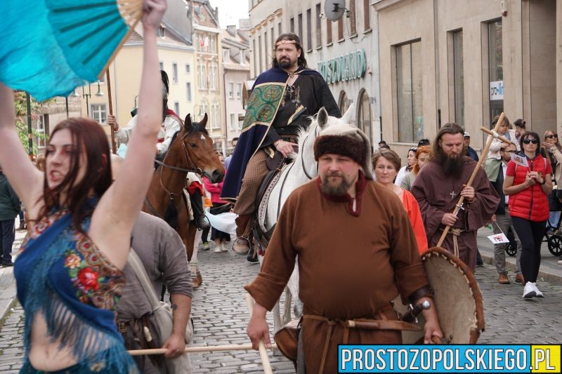 Święto Wojciechowe w Opolu. Król Bolesław Chrobry na czele parady