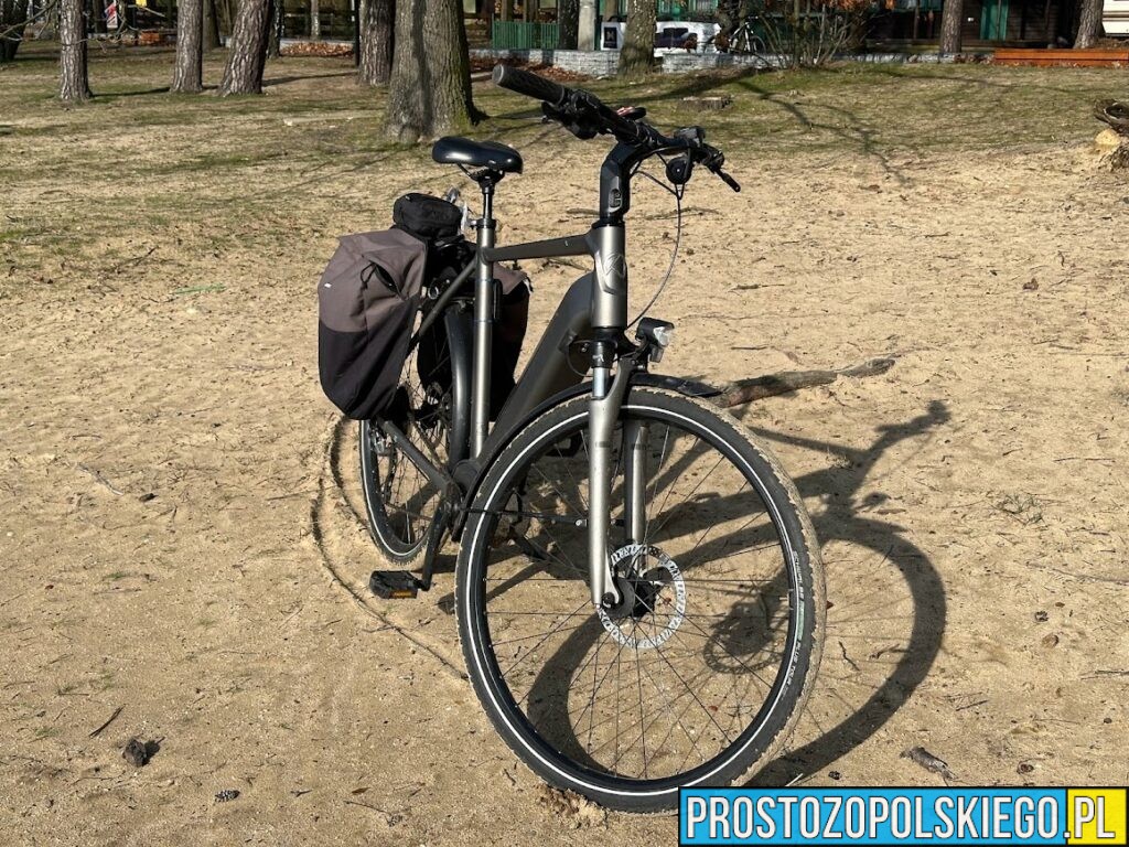 Kryminalni z Brzegu zatrzymali złodzieja roweru – miał też narkotyki i prowadził mimo zakazu