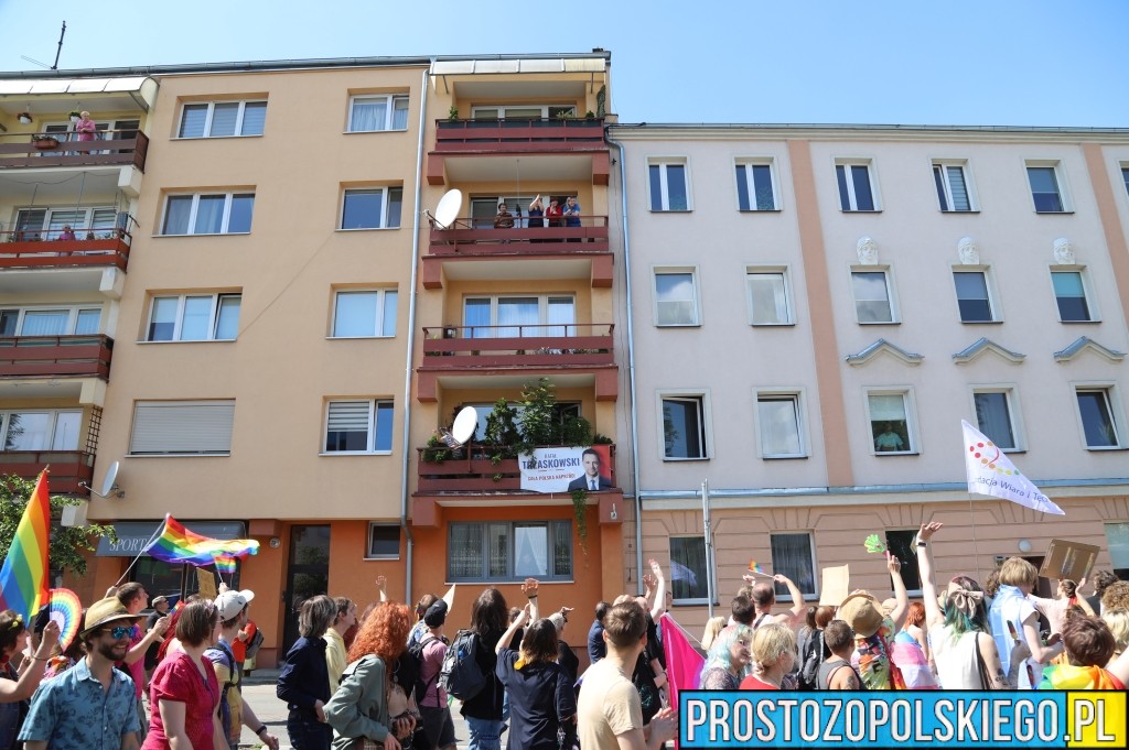 marsz równości opole, marsz opole, parada równości, przemarsz parady, tęczowa parada,