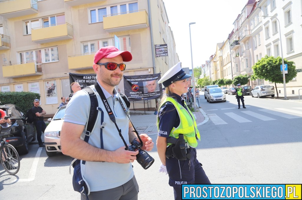 marsz równości opole, marsz opole, parada równości, przemarsz parady, tęczowa parada,