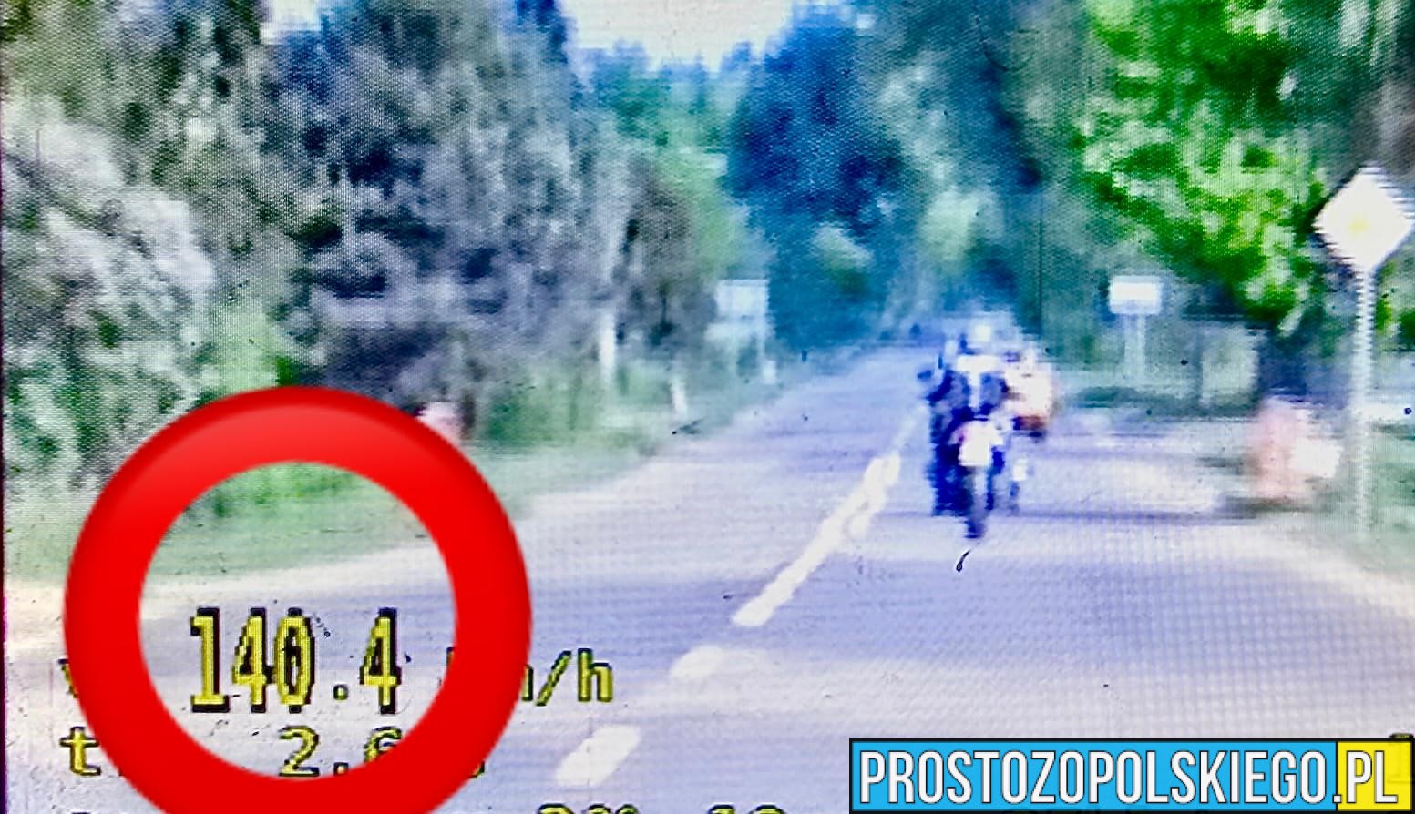 Pomylił lokalną drogę z autostradą. 48-letni motocyklista stracił prawo jazdy