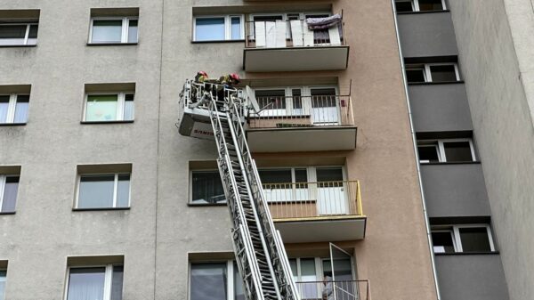 Służby ratunkowe interweniowały z Kędzierzynie Koźlu. Życie młodej kobiety mogło być zagrożone