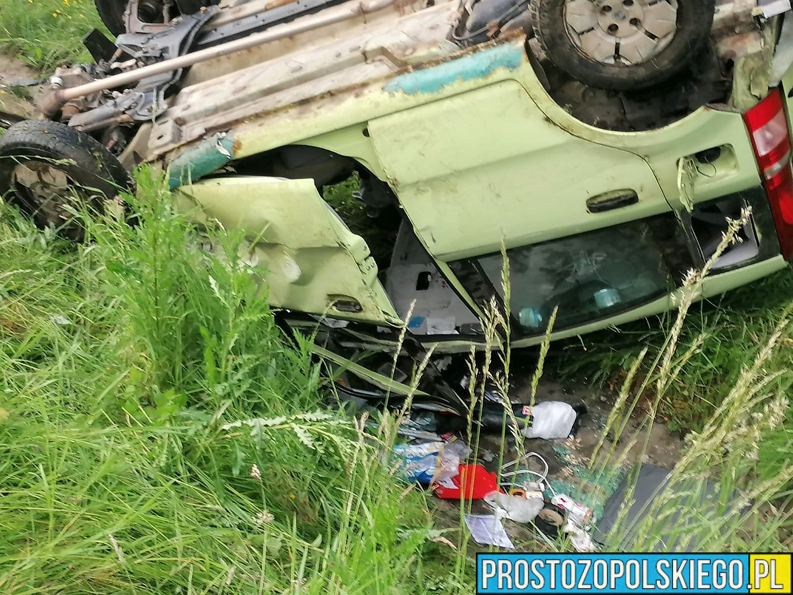 obywatel gruzji dachował, pijany obywatel gruzji, pijany gruzinin, dachował na autostradzie, dachowanie na a4, dachowanie na autostradzzie, wypadek na autostradzie, 