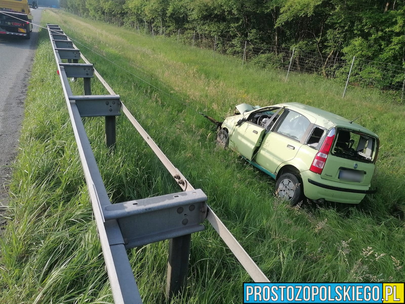 obywatel gruzji dachował, pijany obywatel gruzji, pijany gruzinin, dachował na autostradzie, dachowanie na a4, dachowanie na autostradzzie, wypadek na autostradzie, 