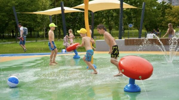 Wodne szaleństwo dla najmłodszych – nowy plac zabaw w Opolu otwarty