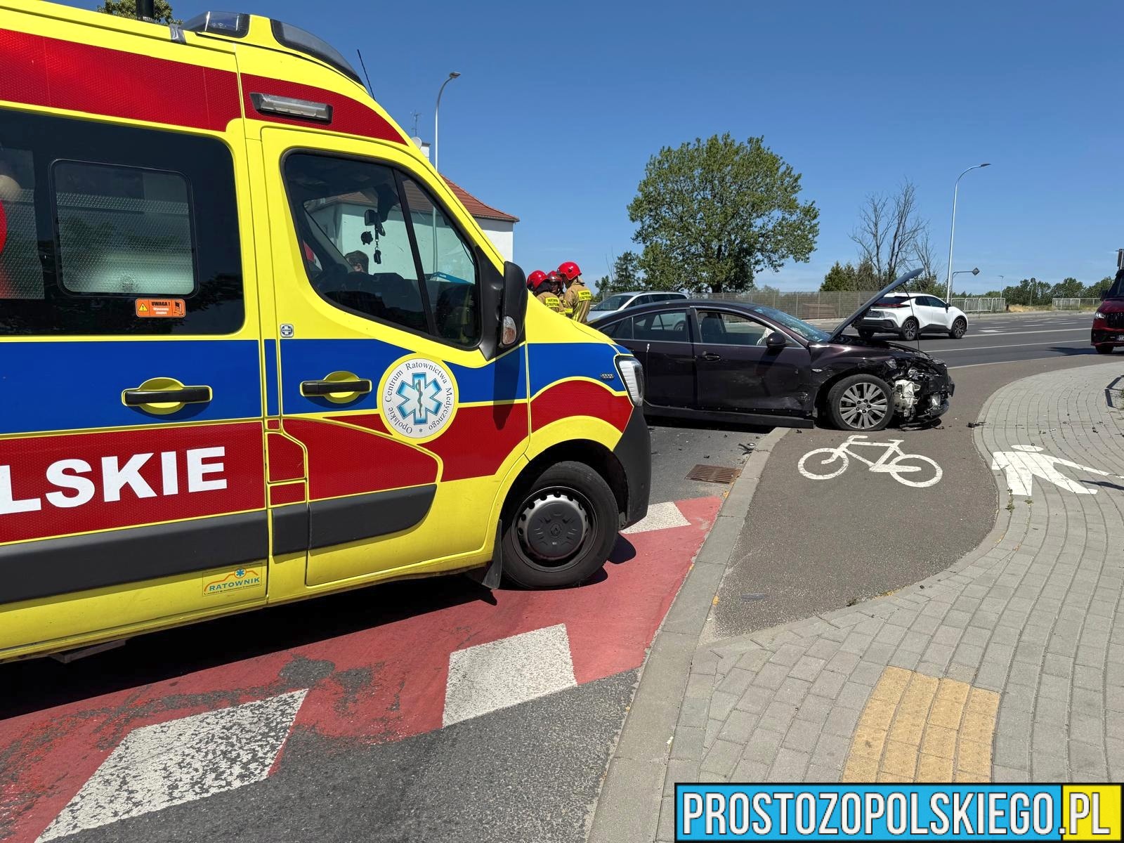 wypadek w opolu, wypadek na niemodlinskiej, wypadek na krapkowickiej, wypadek na zaodrzu, zderzenie 2 aut osobowych,