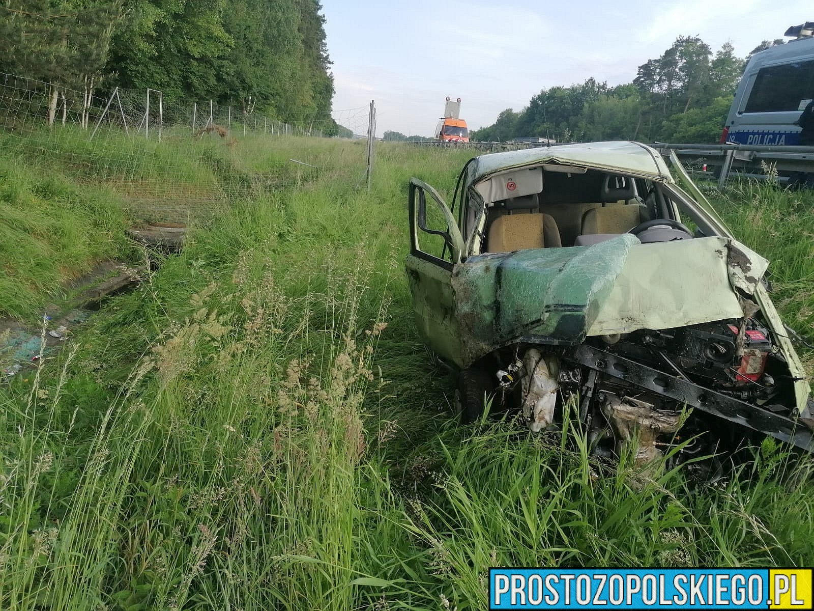 obywatel gruzji dachował, pijany obywatel gruzji, pijany gruzinin, dachował na autostradzie, dachowanie na a4, dachowanie na autostradzzie, wypadek na autostradzie, 
