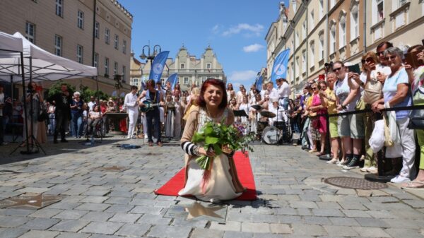 Urszula Dudziak z własną gwiazdą w Alei Gwiazd w Opolu – wzruszający moment w historii festiwalu