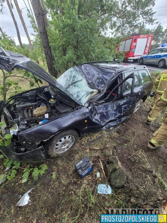 wypadek, znowu wypadek w kątach, ponowny wypadek w kątach, niebezpieczny zakręt w kątach, kąty opolskie niebezpieczna droga,