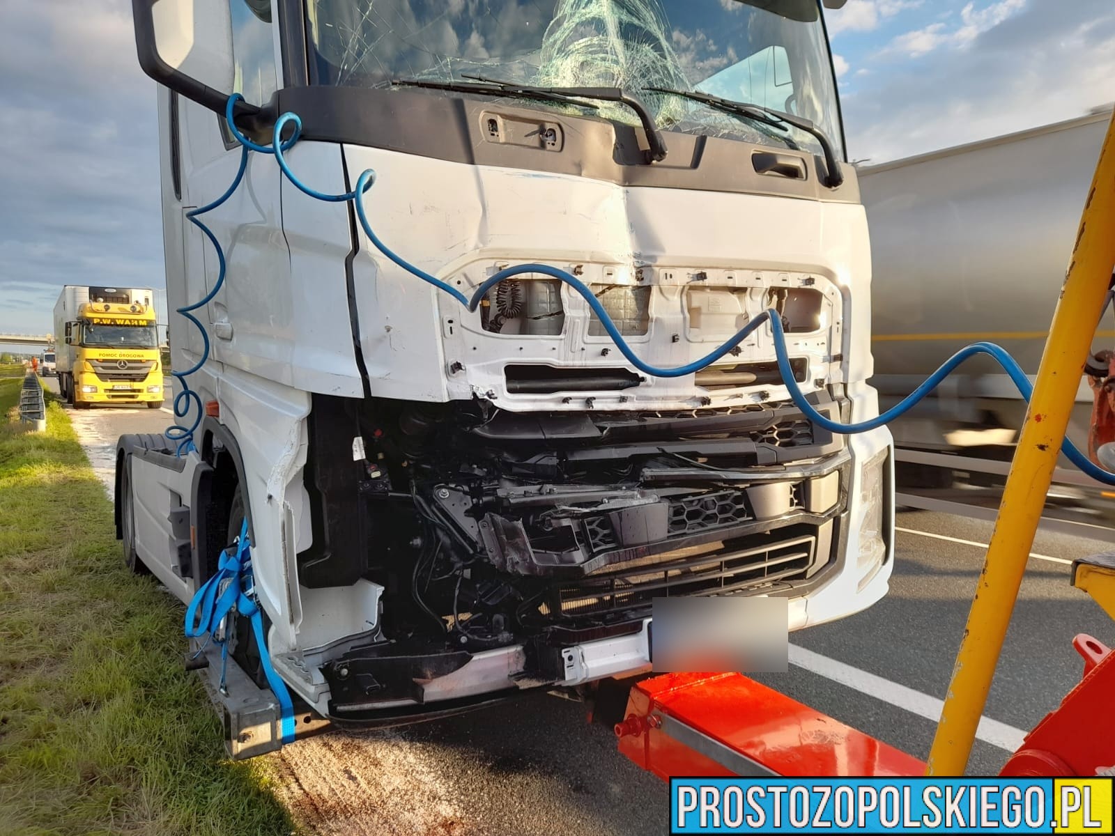 Ciężarówki zderzyły się na autostradzie. A4 w stronę Katowic częściowo zablokowana
