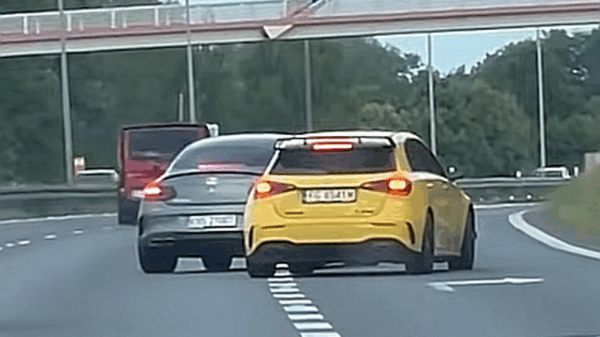 Opole: Niebezpieczna jazda mercedesem po autostradzie A4. Policja prowadzi śledztwo