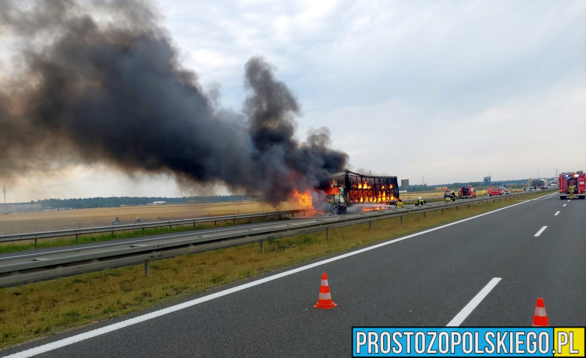 pożar ciężarówki, pożar ciężarowki na a4, pożar auta na a4, pożar auta na autostradzie, autostrada zablokowana, prosto z opolskiego, 